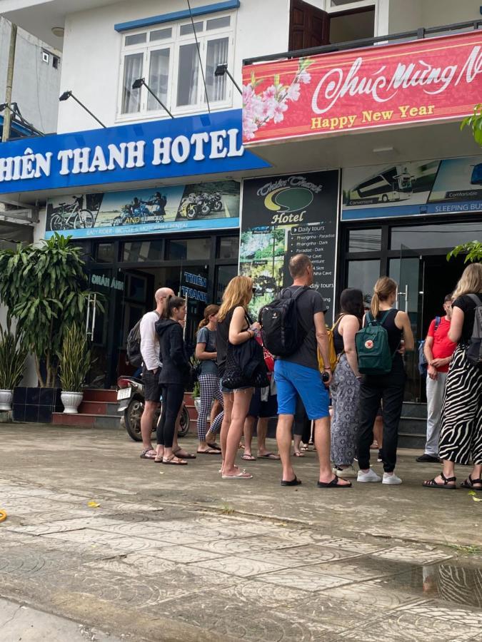 Thien Thanh Hotel Фонгня Экстерьер фото